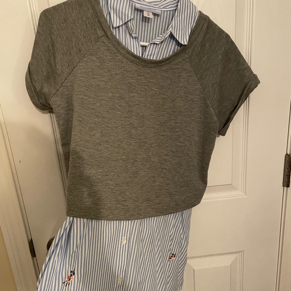 Nursing top great for spring or fall 😍 - Picture 2 of 5